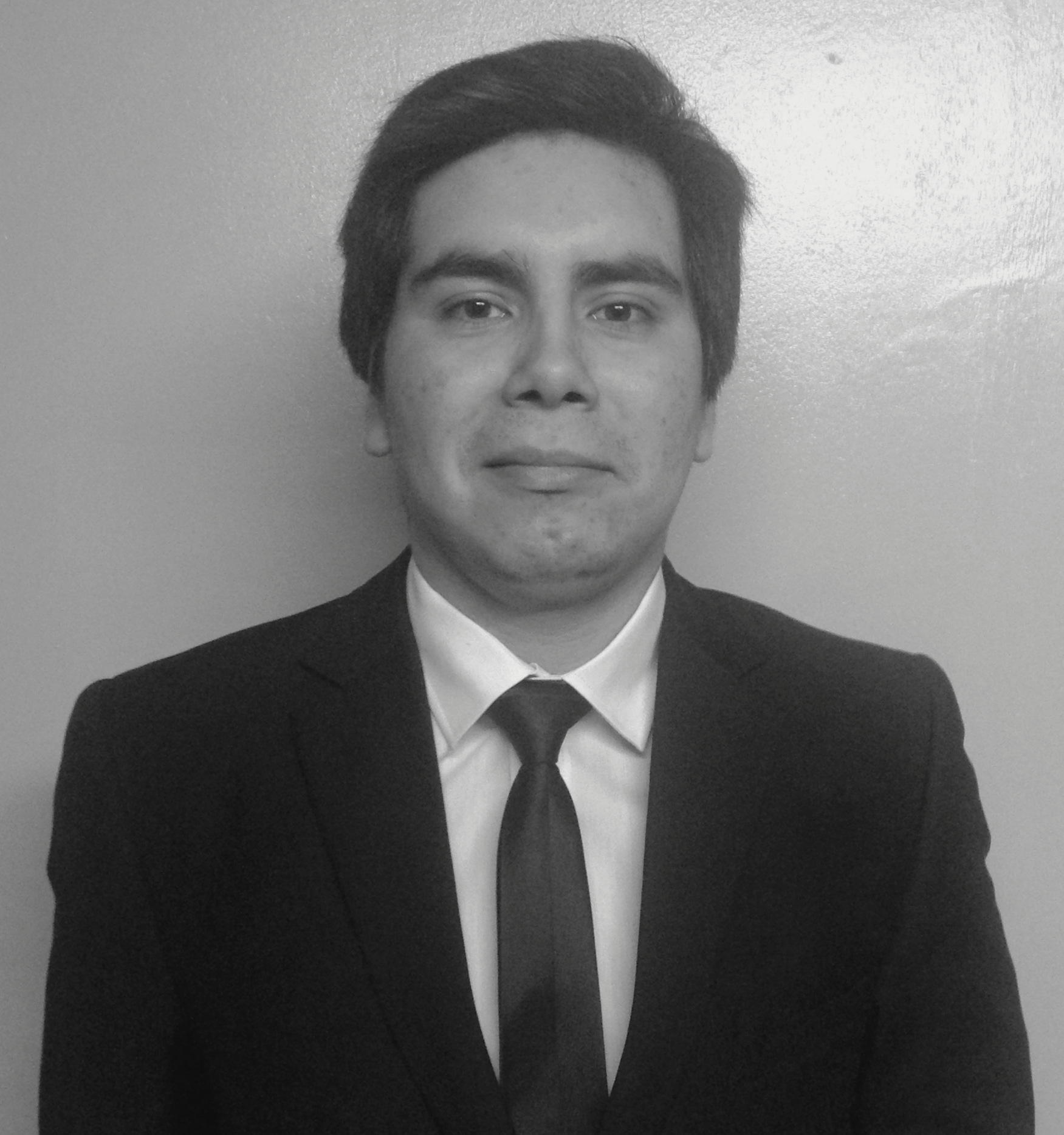 Abogado Miguel Triviño en su oficina